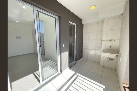 Apartamento para alugar com 43m², 2 quartos e 1 vagaVaranda