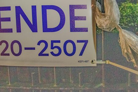 Casa à venda com 90m², 3 quartos e 5 vagasPlaquinha