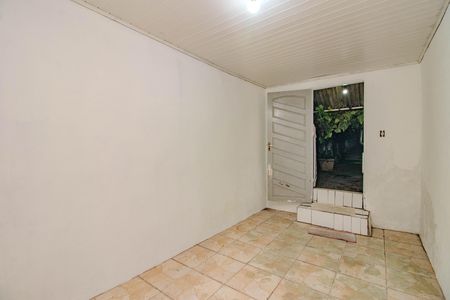 Casa à venda com 90m², 3 quartos e 5 vagasEdícula - Sala