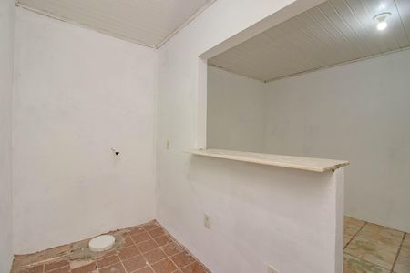 Casa à venda com 90m², 3 quartos e 5 vagasEdícula - Cozinha