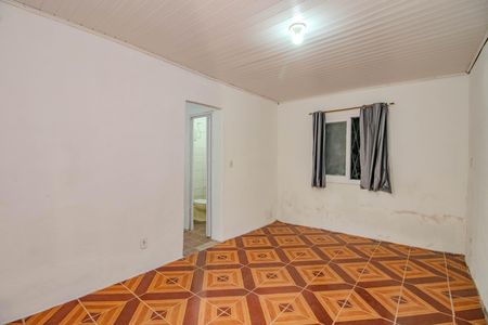 Casa à venda com 90m², 3 quartos e 5 vagasEdícula - Quarto