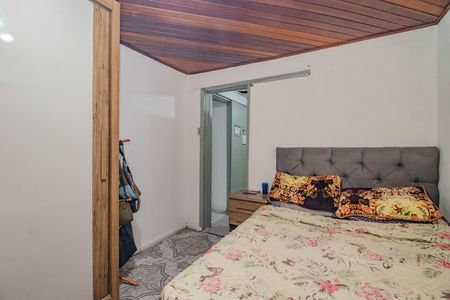 Casa à venda com 90m², 3 quartos e 5 vagasSuíte 2
