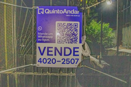 Casa à venda com 90m², 3 quartos e 5 vagasPlaquinha