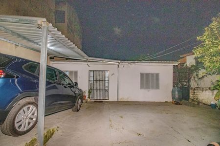 Casa à venda com 90m², 3 quartos e 5 vagasFachada