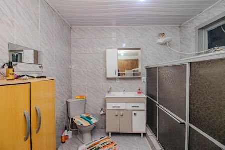 Casa à venda com 90m², 3 quartos e 5 vagasBanheiro da Suíte 2