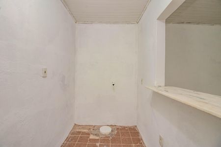 Casa à venda com 90m², 3 quartos e 5 vagasEdícula - Cozinha