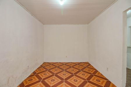 Casa à venda com 90m², 3 quartos e 5 vagasEdícula - Quarto