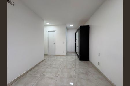 Apartamento para alugar com 76m², 3 quartos e 1 vaga Apartamento para alugar com 76m², 3 quartos e 1 vagaSuíte