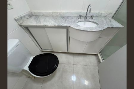 Apartamento para alugar com 76m², 3 quartos e 1 vaga Apartamento para alugar com 76m², 3 quartos e 1 vagaBanheiro