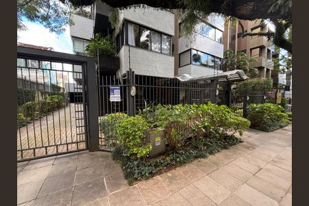 Apartamento à venda com 137m², 3 quartos e 2 vagas Apartamento à venda com 137m², 3 quartos e 2 vagasPlaquinha Instalada código VZOE-393
