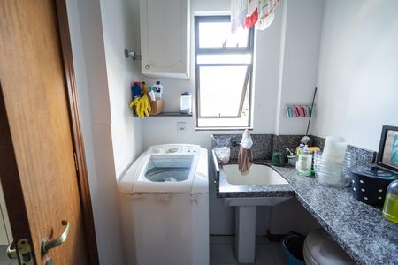Apartamento à venda com 137m², 3 quartos e 2 vagas Apartamento à venda com 137m², 3 quartos e 2 vagasÁrea de Serviço