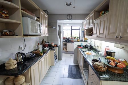 Apartamento à venda com 137m², 3 quartos e 2 vagas Apartamento à venda com 137m², 3 quartos e 2 vagasCozinha