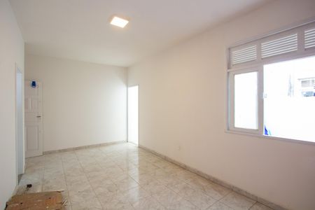 Sala de apartamento para alugar com 2 quartos, 79m² em Alcantara, São Gonçalo