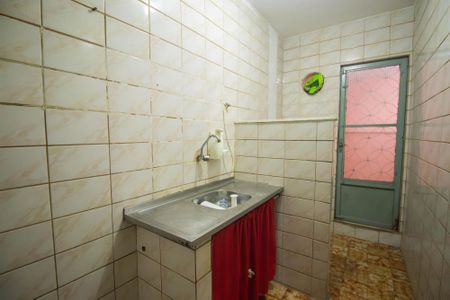 Casa para alugar com 10m², 2 quartos e sem vaga Casa para alugar com 10m², 2 quartos e sem vagaCozinha e Área de Serviço