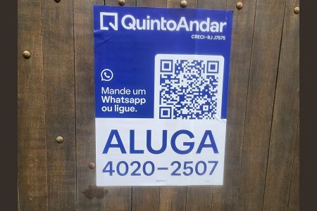 Casa para alugar com 10m², 2 quartos e sem vaga Casa para alugar com 10m², 2 quartos e sem vagaFachada