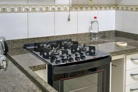 Apartamento para alugar com 81m², 2 quartos e 1 vagaCozinha 