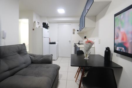 Sala de apartamento para alugar com 2 quartos, 34m² em Parque Sao Rafael, São Paulo