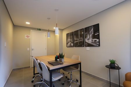 Apartamento para alugar com 34m², 2 quartos e sem vagaÁrea comum - Sala de Reunião