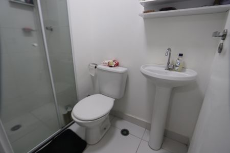 Apartamento para alugar com 34m², 2 quartos e sem vagaBanheiro