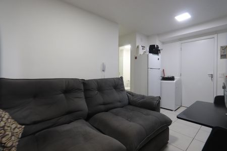 Sala de apartamento para alugar com 2 quartos, 34m² em Parque Sao Rafael, São Paulo