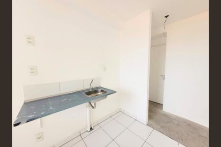 Cozinha de apartamento à venda com 2 quartos, 49m² em Parque Jaçatuba, Santo André