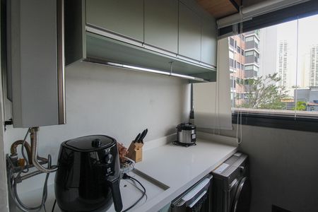 Área de Serviço de apartamento para alugar com 2 quartos, 60m² em Ferreira, São Paulo