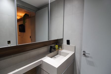 Apartamento para alugar com 60m², 2 quartos e 1 vaga Apartamento para alugar com 60m², 2 quartos e 1 vagaBanheiro do Quarto 1