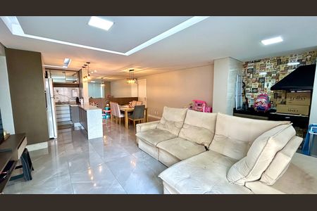 Apartamento à venda com 82m², 2 quartos e 2 vagas Apartamento à venda com 82m², 2 quartos e 2 vagasSala