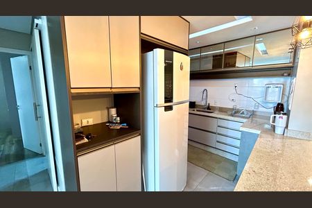 Apartamento à venda com 82m², 2 quartos e 2 vagas Apartamento à venda com 82m², 2 quartos e 2 vagasCozinha