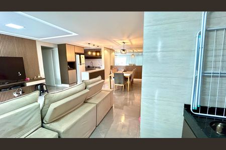 Apartamento à venda com 82m², 2 quartos e 2 vagas Apartamento à venda com 82m², 2 quartos e 2 vagasSala