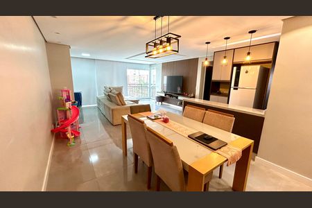 Apartamento à venda com 82m², 2 quartos e 2 vagas Apartamento à venda com 82m², 2 quartos e 2 vagasSala