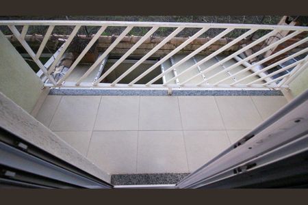 Casa à venda com 100m², 2 quartos e 2 vagas Casa à venda com 100m², 2 quartos e 2 vagasVaranda da Suíte 1