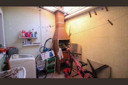 Casa à venda com 100m², 2 quartos e 2 vagas