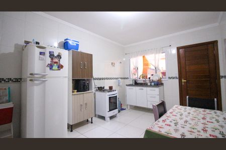 Casa à venda com 100m², 2 quartos e 2 vagas