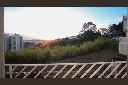 Casa à venda com 100m², 2 quartos e 2 vagas Casa à venda com 100m², 2 quartos e 2 vagasVaranda da Suíte 1