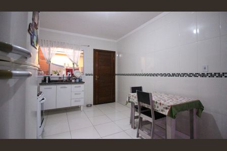 Casa à venda com 100m², 2 quartos e 2 vagas Casa à venda com 100m², 2 quartos e 2 vagasCozinha