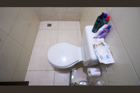 Casa à venda com 100m², 2 quartos e 2 vagas Casa à venda com 100m², 2 quartos e 2 vagasBanheiro da Suíte 2