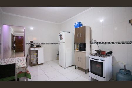 Casa à venda com 100m², 2 quartos e 2 vagas Casa à venda com 100m², 2 quartos e 2 vagasCozinha
