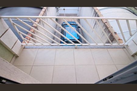Casa à venda com 100m², 2 quartos e 2 vagas Casa à venda com 100m², 2 quartos e 2 vagasVaranda da Suíte 2