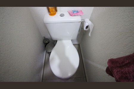 Casa à venda com 100m², 2 quartos e 2 vagas Casa à venda com 100m², 2 quartos e 2 vagasLavabo