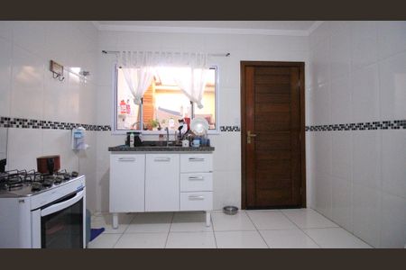 Casa à venda com 100m², 2 quartos e 2 vagas