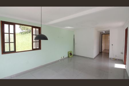 Casa de condomínio para alugar com 100m², 3 quartos e 3 vagasSala 1