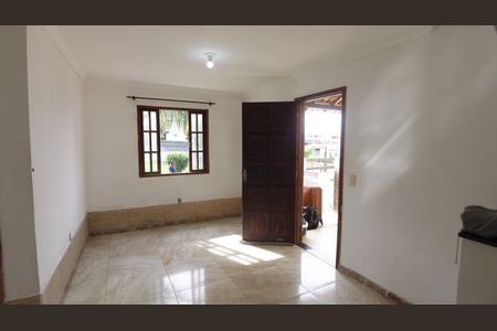 Casa de condomínio para alugar com 100m², 3 quartos e 3 vagasSala 2