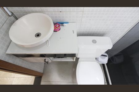 Casa de condomínio para alugar com 100m², 3 quartos e 3 vagasBanheiro 2