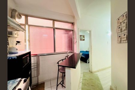 Apartamento à venda com 2 quartos, 50m² em Copacabana, Rio de Janeiro
