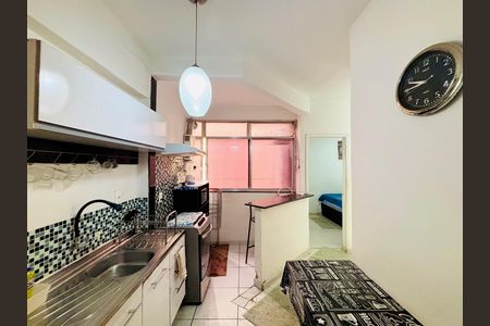 Apartamento à venda com 2 quartos, 50m² em Copacabana, Rio de Janeiro
