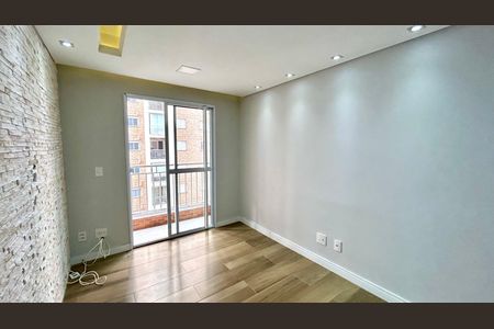 Sala de apartamento para alugar com 2 quartos, 58m² em Jardim Flor da Montanha, Guarulhos