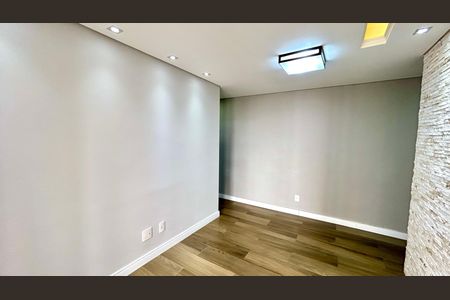 Sala de apartamento para alugar com 2 quartos, 58m² em Jardim Flor da Montanha, Guarulhos