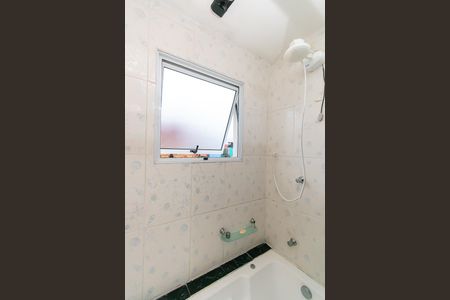 Casa à venda com 240m², 2 quartos e 2 vagasBanheiro 1