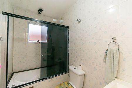 Casa à venda com 240m², 2 quartos e 2 vagasBanheiro 1